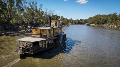 Murray River Cruise: Nature, Winery Visits & Twilight Dining